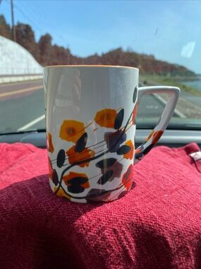 Chihuly Garden & Glass Designer Emminger “Poppies Coffee Cup” 16oz Wht/Ornge NEW